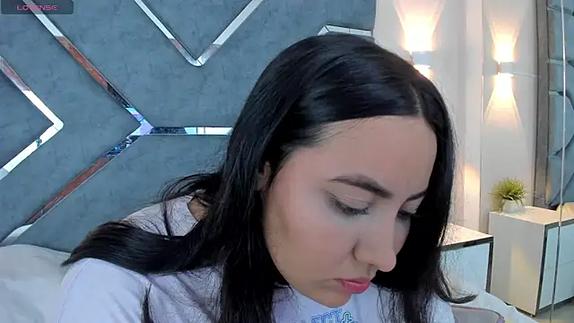 Snapshot of LucciaPorter chatting on 09.27.25 LucciaPorter online show from 09.27.25