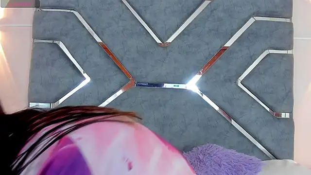 LucciaPorter online show from 03.02.26