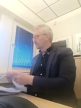 tom-swede online show from 12.03.24