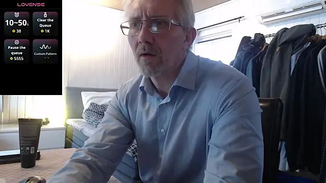 tom-swede online show from 02.06.26