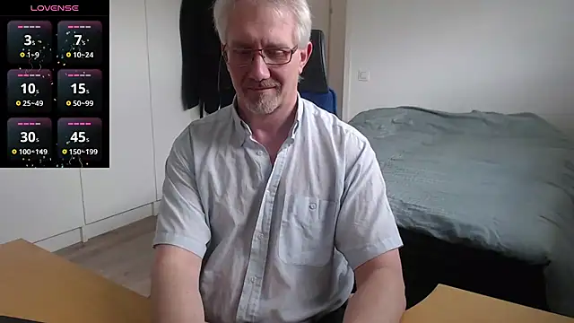 tom-swede online show from 03.15.26