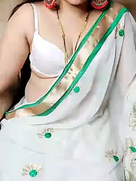 Traditional Housewife  online show from 12.22.24