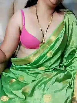 Traditional Housewife  online show from 01.19.25