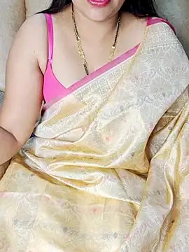 Traditional Housewife  online show from 03.12.25