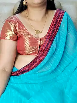 Traditional Housewife  online show from 09.09.25