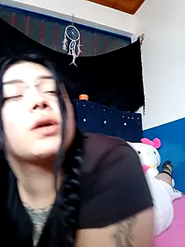 Snapshot of sara_winehouse1 chatting on 02.02.25 sara winehouse1 online show from 02.02.25