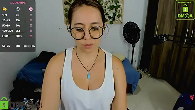 isa loves cum online show from 10.11.25