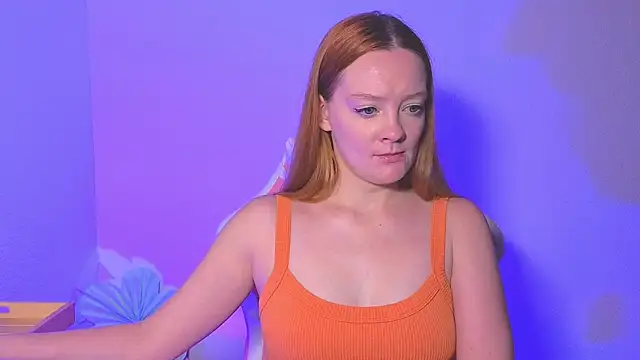 Snapshot of Radiants_two chatting on 10.11.25 Radiants two online show from 10.11.25