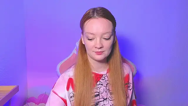 Snapshot of Radiants_two chatting on 10.13.25 Radiants two online show from 10.13.25