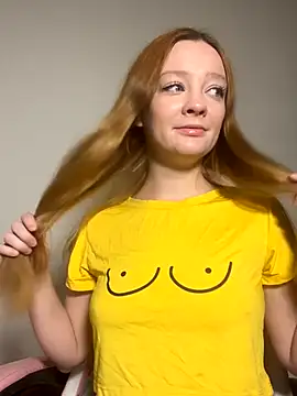 Snapshot of Radiants_two chatting on 10.27.25 Radiants two online show from 10.27.25