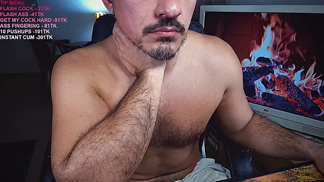 Snapshot of officeman7 chatting on 03.10.25 officeman7 online show from 03.10.25