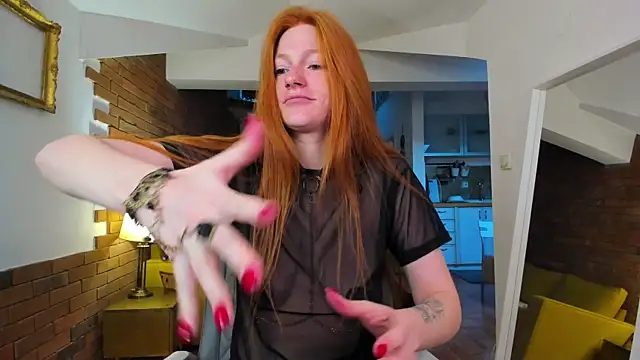 Aliceginger99 online show from 11.15.25