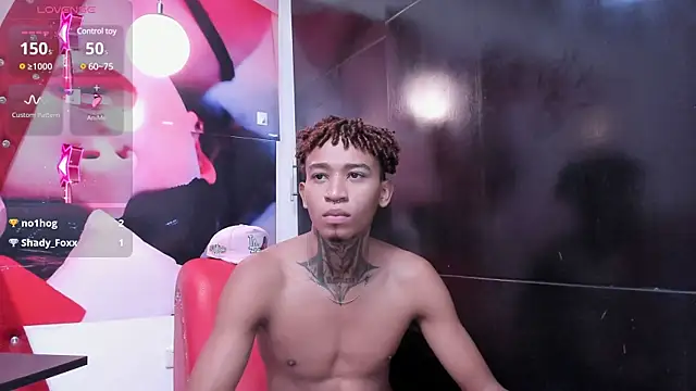 Snapshot of sexy_blacks_ chatting on 01.18.25 sexy blacks online show from 01.18.25