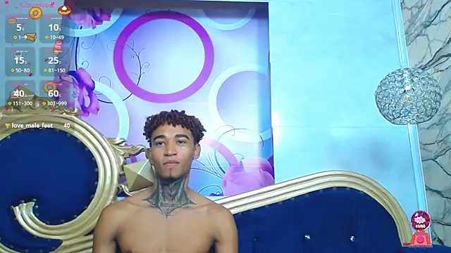 Snapshot of sexy_blacks_ chatting on 01.22.25 sexy blacks online show from 01.22.25