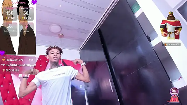 Snapshot of sexy_blacks_ chatting on 01.31.25 sexy blacks online show from 01.31.25