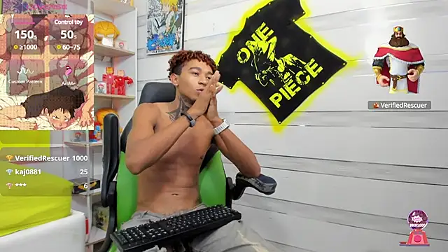 Snapshot of sexy_blacks_ chatting on 02.08.25 sexy blacks online show from 02.08.25