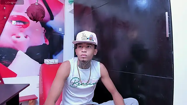 Snapshot of sexy_blacks_ chatting on 03.03.25 sexy blacks online show from 03.03.25