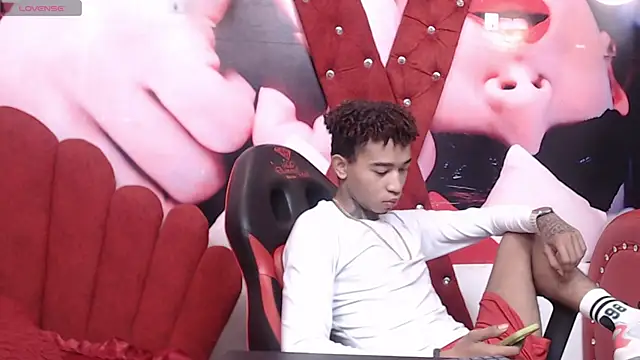 Snapshot of sexy_blacks_ chatting on 09.09.25 sexy blacks online show from 09.09.25