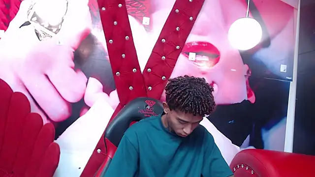 Snapshot of sexy_blacks_ chatting on 09.26.25 sexy blacks online show from 09.26.25