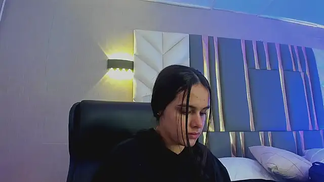 ChloeHarper  online show from 06.26.26
