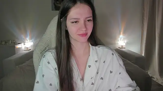 Snapshot of Sonia_moon_ chatting on 10.07.25 Sonia moon online show from 10.07.25