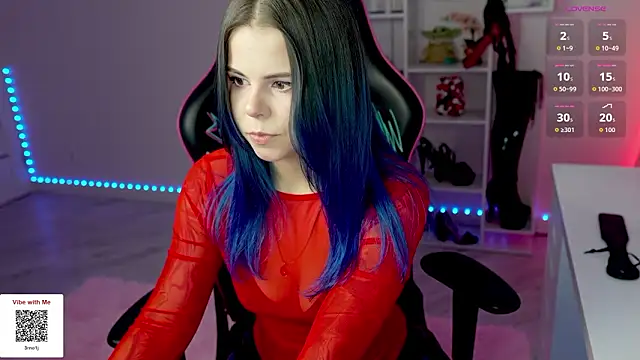 Latex Kitty online show from 02.27.26