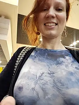 Exhibitionsplit online show from 12.04.25