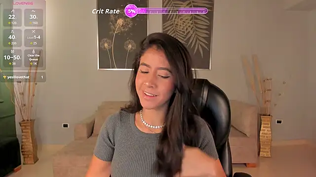 Snapshot of SussanElliot chatting on 10.30.25 SussanElliot online show from 10.30.25