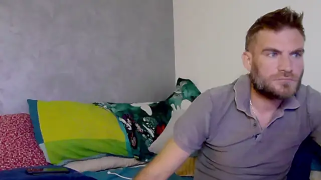 Snapshot of 10in_deluxe chatting on 10.03.25 10in deluxe online show from 10.03.25