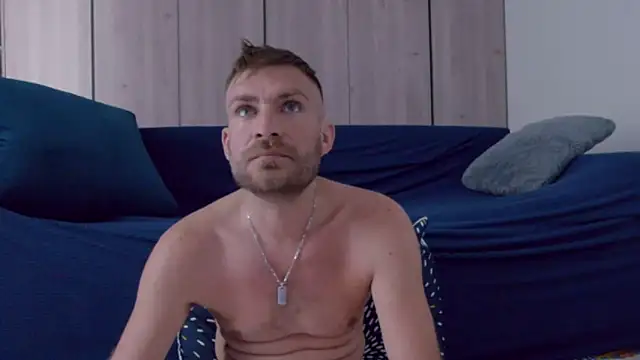 Snapshot of 10in_deluxe chatting on 10.15.25 10in deluxe online show from 10.15.25