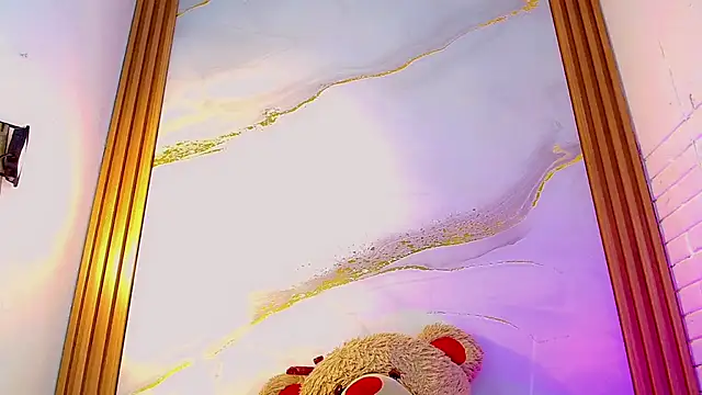 CoralineSweett online show from 12.16.25