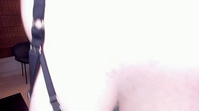 Snapshot of meliboobs_ chatting on 10.08.25 meliboobs online show from 10.08.25