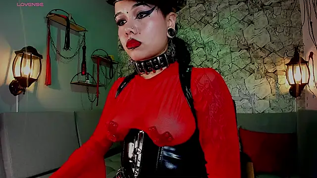 irregular fetish  online show from 02.08.25