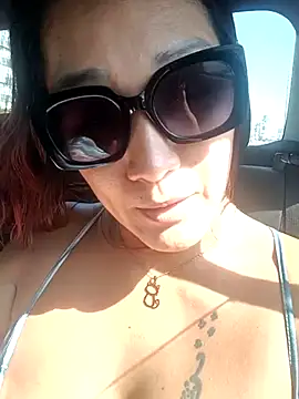 Snapshot of LISA_BULLOCK_ chatting on 03.11.25 LISA BULLOCK online show from 03.11.25