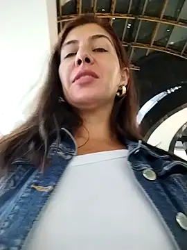 scarlett moore online show from 02.02.25