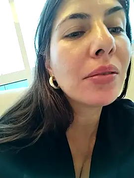 scarlett moore online show from 03.01.25