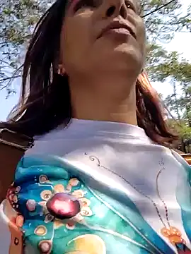 scarlett moore online show from 12.15.25