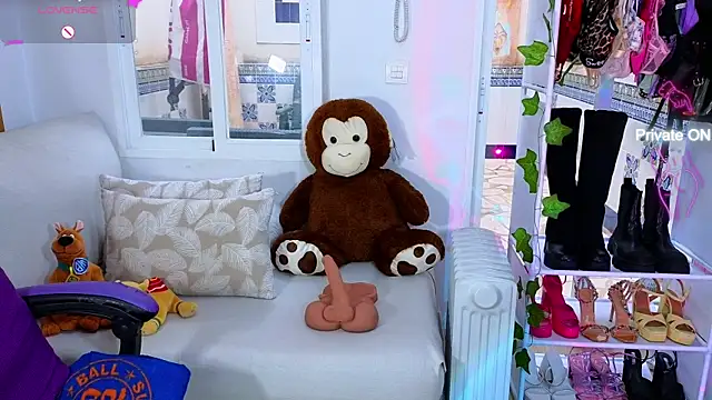 Tawny cox online show from 01.27.25