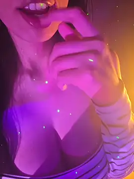 aloneathome online show from 12.04.25