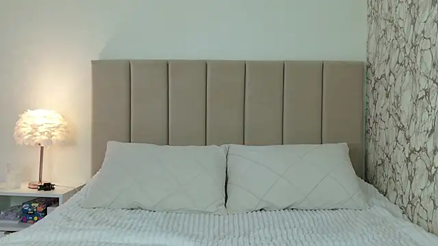 Snapshot of jane-sucks chatting on 09.28.25 jane-sucks online show from 09.28.25