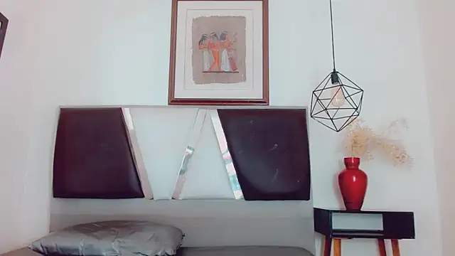 hilary rodriguez online show from 12.20.24