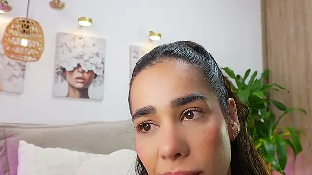 katie cruz online show from 06.24.26