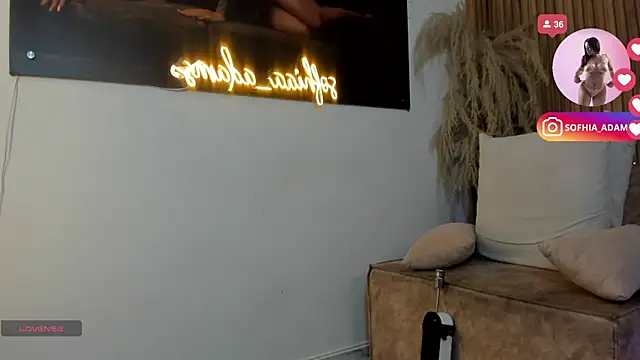 sofhiaa adaams online show from 04.12.26