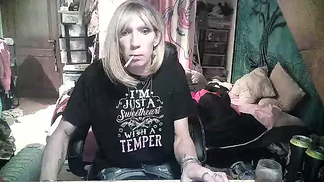 Snapshot of Ombeline1 chatting on 02.03.25 Ombeline1 online show from 02.03.25