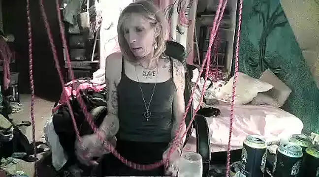 Snapshot of Ombeline1 chatting on 02.07.25 Ombeline1 online show from 02.07.25