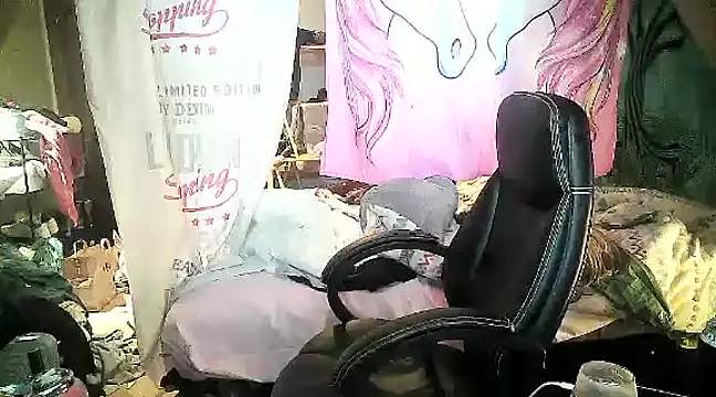 Snapshot of Ombeline1 chatting on 02.09.25 Ombeline1 online show from 02.09.25