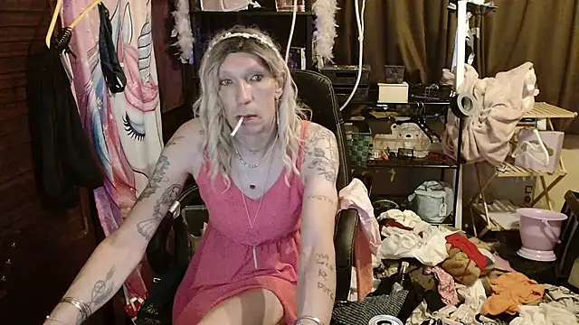 Ombeline1 online show from 11.12.25