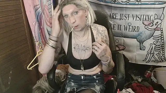 Ombeline1 online show from 02.01.26