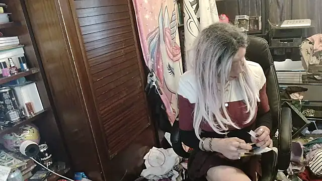 Ombeline1 online show from 04.10.26