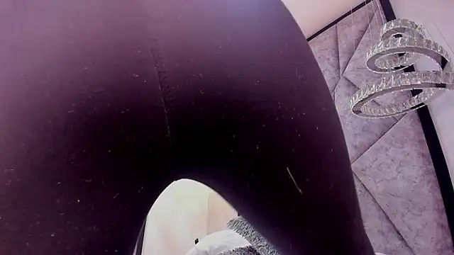 Camilaa Sanchez  online show from 02.04.25